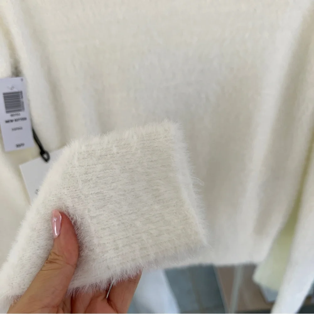 NWT Aritzia Sunday Best New Kitten Sweater Espace - Picture 5 of 9